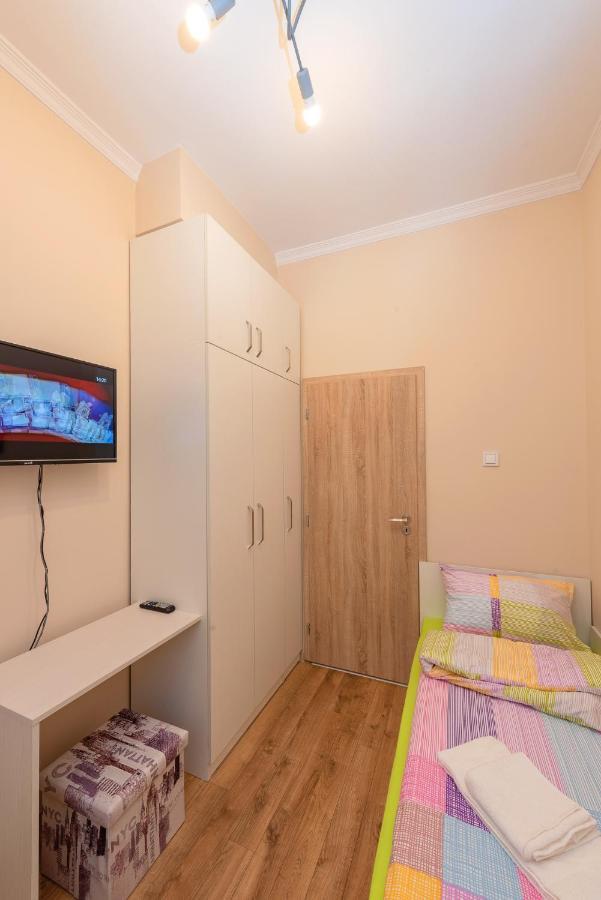 Downtown Apartment Burgas Esterno foto